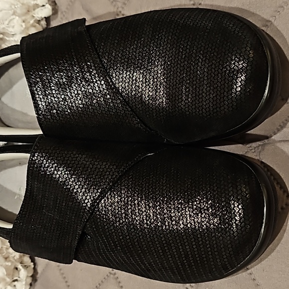 Alegria Shoes - Picture 3 of 16